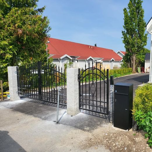 Stylish metal fence gate